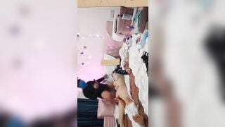 Cho sếp nữ nhậu say, thanh niên giở trò đồi bại