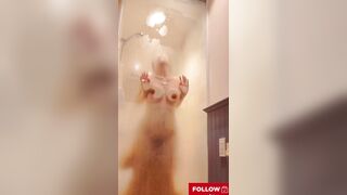 Doggy em ghệ vú đẹp trong nhà tắm mờ ảo