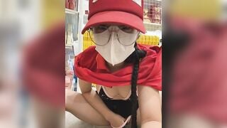 Siêu Thị WinMart bé nhân viên lồn nhiều nước vừa làm vừa bán quạt - phần 27