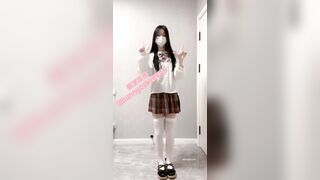 E loli dâm cứ tới g học mà k có ai ở nhà là lại nứng lôi máy ra quay clip show hàng 4