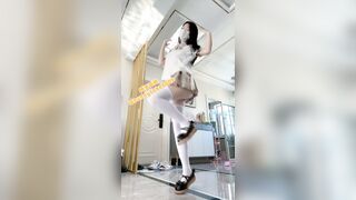 E loli dâm cứ tới g học mà k có ai ở nhà là lại nứng lôi máy ra quay clip show hàng 6