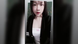 Nhỏ khùng nhé