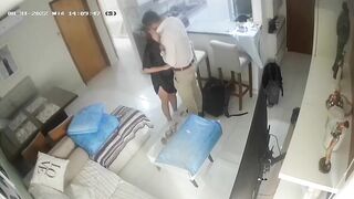 Check camera thấy vợ ân ái cùng cha chồng