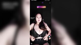 ĐÃ VÚ TO CÒN DÂM THÌ AI CHẢ MUẤN ĐỤ