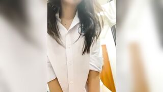 Địt em gái học sinh lớp 10 mình dây sướng vl ra