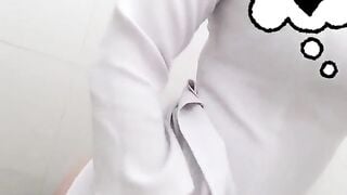 Huyền Trang 2k7 Dâm Đãng Ra Chơi Vào WC Show Hàng Thủ Dâm Cực Nứng