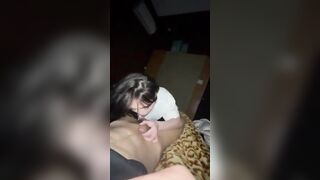 Em gái dâm như thế bị anh họ bắt huấn luyện bú cu cũng xứng đáng.