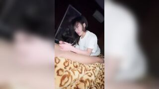 Em gái dâm như thế bị anh họ bắt huấn luyện bú cu cũng xứng đáng.
