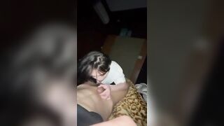 Bé người yêu mới quen 2k10 đòi bú cu thể hiện kỉ năng.