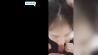 Bồ cân hai vừa liếm cậu bé anh này vừa đưa âm đạo cho anh kia doggy