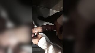 Em ladyboy bắn tinh lên cu bạn trai rồi bú