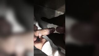 Em ladyboy bắn tinh lên cu bạn trai rồi bú
