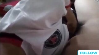 Con em họ 2ka10 đam mê đá bóng