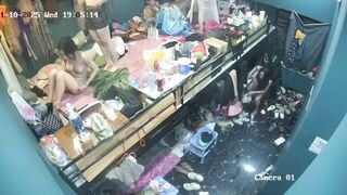 Hack cam ổ gái KTV, mà phòng bày bừa dữ quá