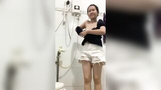 HS Non Tơ Quay Clip Đi Tắm Dáng Ngon Nuột