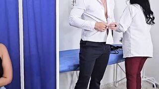 Đưa chồng đi khám chim bị nữ bác sĩ dâm bú cu địt nhau dâm đãng