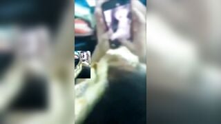 Có con bạn thân như này sướng thật, chụp được ảnh đẹp là được bóp vú thoả thíc
