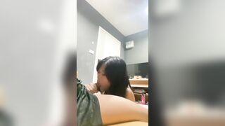 Em mê mút cục thịt đến mức ho sặc sụ p1