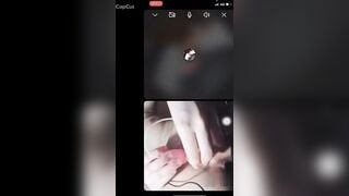 HS Non Không Lông Chat Sex Thủ Dâm Bằng Máy Rung