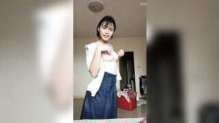 BỐ MẸ BẢO Ở NHÀ CHÁU NGOAN LẮM