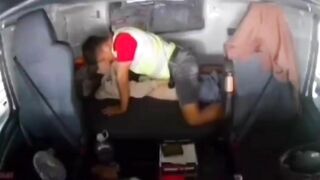 Vụ trên xe tải đây
