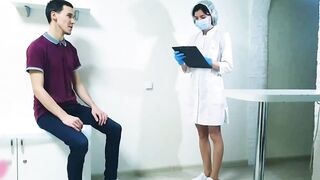 Đi khám bệnh hiếp luôn cô y tá mông to