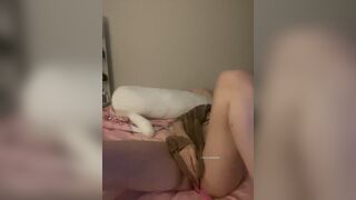Idol tóptóp Lai Trinh ở chung cư đi xe sang, hay nói đạo lý call sex kiếm tiền