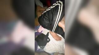 Anh họ 18 tuổi vừa đụ vừa âu yếm em gái 16 tuổi trong sự sung sướng.