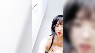 Gái china thủ dâm lồn to 29