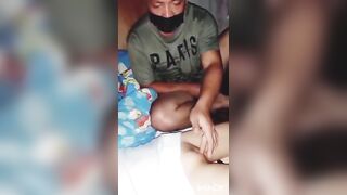 Trộm vào nhà ăn cắp đồ thì thấy bà chủ nhà ko mặc sì líp tranh thủ móc lồn.
