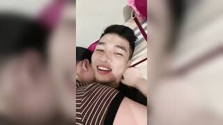 Lần đầu đi lái máy bay gặp máy bay chiến quá