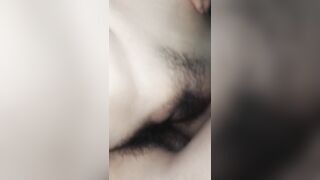 Anh trai đi vắng thằng em địt lén chị dâu đang ở cữ ngủ say
