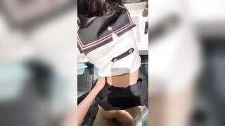Dí buồi vào lồn em từ nhà tắm đến giường 2