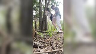 Địt nhau trong rừng vừa lạnh vừa khoái