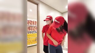 Siêu Thị WinMart bé nhân viên lồn nhiều nước vừa làm vừa bán quạt - phần 47