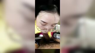 Sống cùng chị họ kính cận xinh nứng cặc quá nên đè đầu chị ra bắt bú cặc xg mới tha