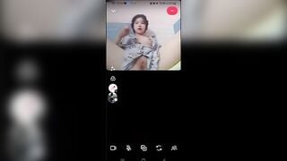 Em nứng quá nên sang nhà chịch