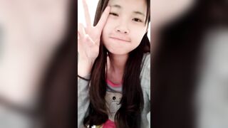 Em học sinh bị bạn trai dụ quay video thủ dâm