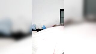 Phần 2: HS Non Tơ Xinh Gái Kính Cận Show Hàng Thủ Dâm Rên Rỉ