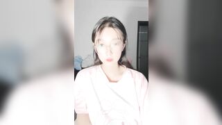 Phần 3: HS Non Tơ Xinh Gái Kính Cận Show Hàng Thủ Dâm Rên Rỉ