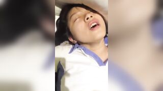 Chịch em học sinh cấp 3 rên như đỉ
