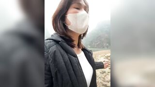 May-Squirt 18.2.2025 public 2 em show trên oto và ngoài công cộng đu xích đu từ rễ 🌳