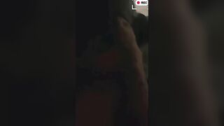 Nàng chất chơi xăm hình yêu kiểu doggy