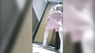 Quay lén, Sinh viên Váy Hồng lồn rậm đái ở TTTM múp vcl