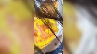 Xin em gái cho sờ chút, ai ngờ em cho luôn