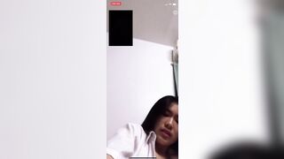 Call video sex cùng cô bạn thân