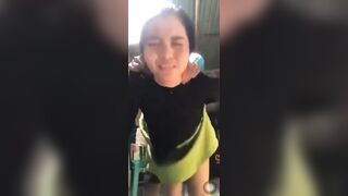 Địt đứa em kế xinh mới lớn khi không ai ở nhà con quay lại làm kỉ niệm