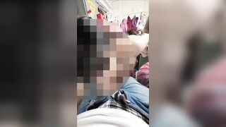Làm tình ngay trước mặt bà sếp, kích thích quá đi, cặp vú lắc lư này to thật đấy