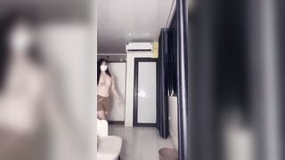 Em gái mới lớn dáng cực ngon livestream lắc đít nhìn là muốn địt vl