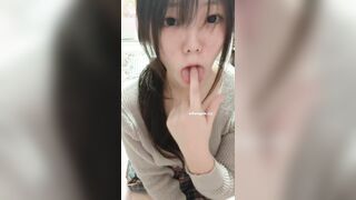 Em học sinh cấp 3 vú to lồn non không lông thủ dâm trong phòng trọ